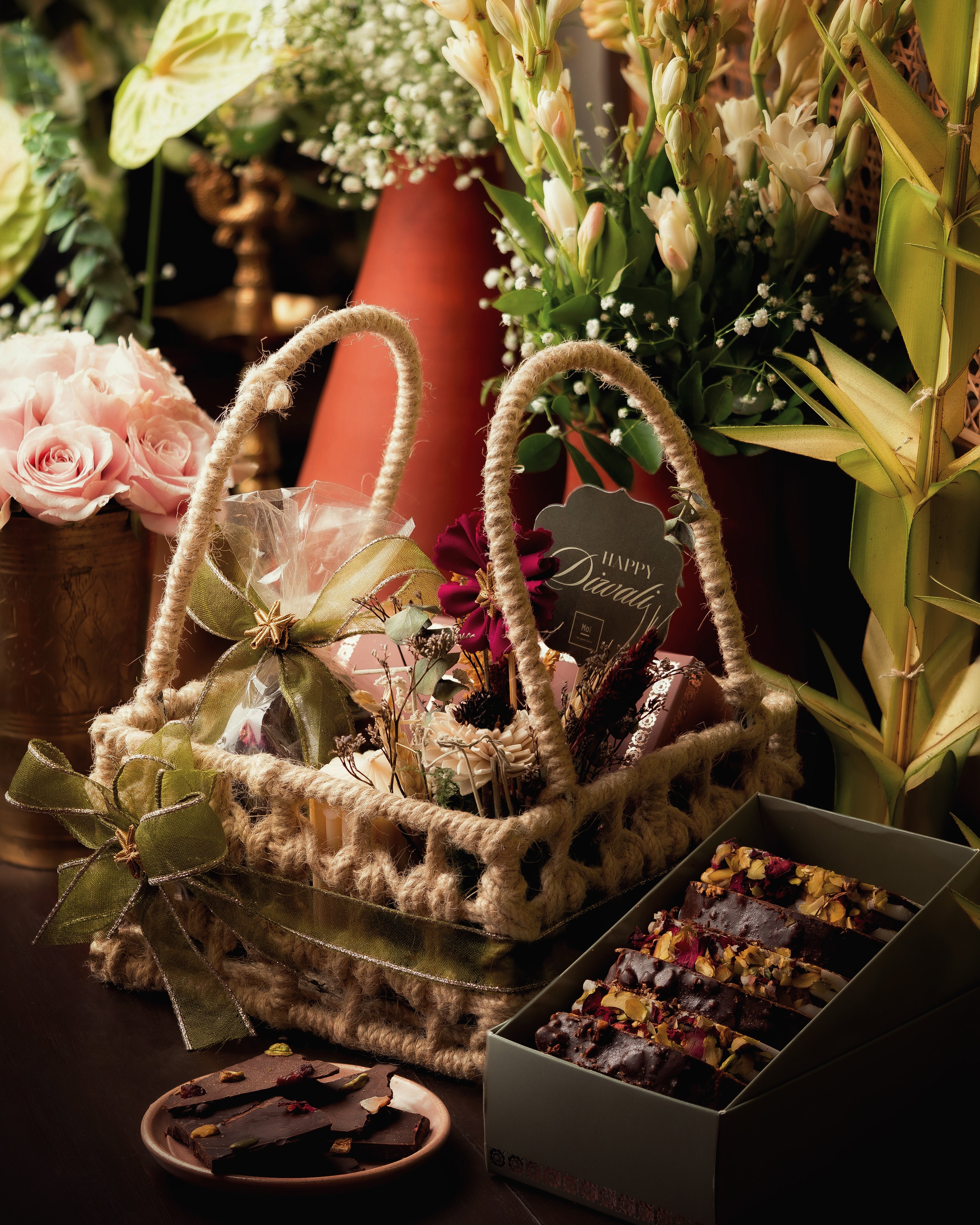 तोहफ़ा {JUTE BASKET B}