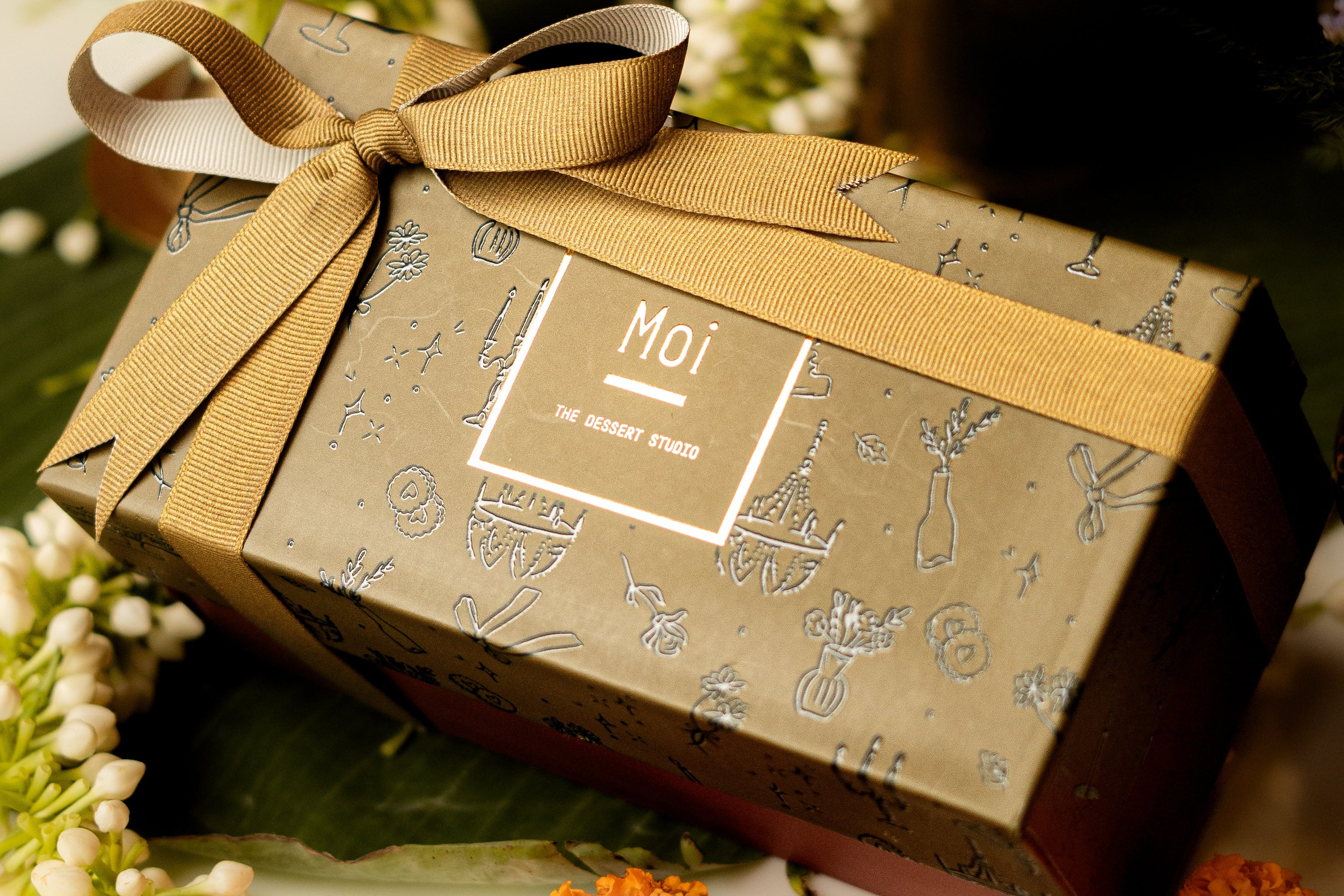 Loaf Box (with Moi's signature tea cake loaf)